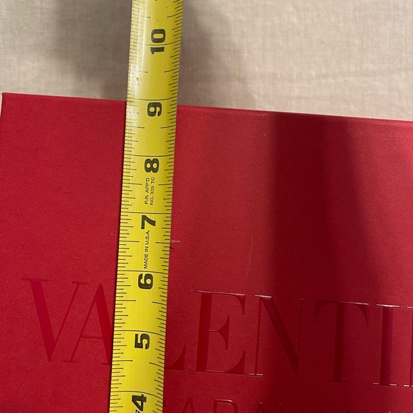 Valentino Box - Picture 7 of 8